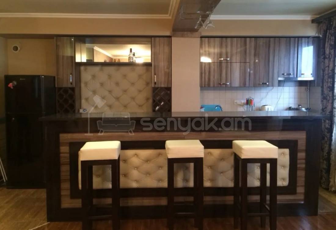 2 Սենյականոց Բնակարան, 61քմ, 8/10 հարկ, Դիզայներական Վերանորոգված, Կահավորված, Արևկող