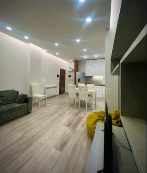 3 Սենյականոց Բնակարան, 67քմ, 3/4 հարկ, Կապիտալ Վերանորոգված, Կահավորված, Արևկող