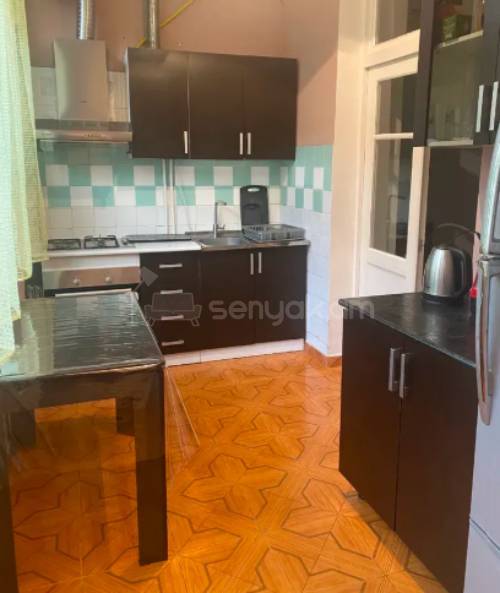 3 Սենյականոց Բնակարան Քարե Շենքում, 70քմ, 3/5 հարկ, Կապիտալ Վերանորոգված, Կահավորված, Արևկող