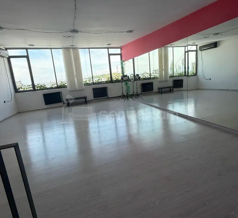 Օֆիսային Տարածք, 180քմ, Կապիտալ Վերանորոգված