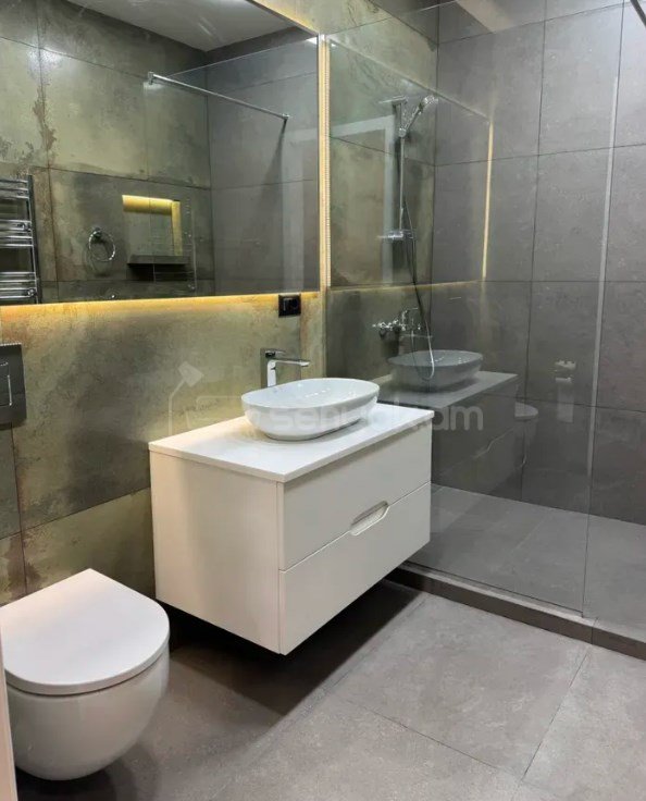 4 Սենյականոց Բնակարան Նորակառույցում, 120քմ, 15/17 հարկ, Կապիտալ Վերանորոգված, Կահավորված, Արևկող