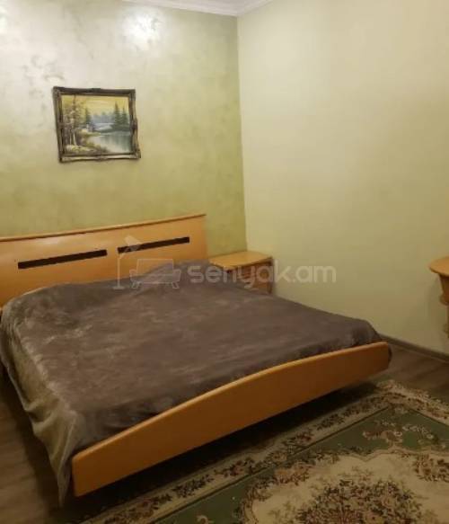 3 Սենյականոց Բնակարան Քարե Շենքում, 105քմ, 2/4 հարկ, Կապիտալ Վերանորոգված, Կահավորված