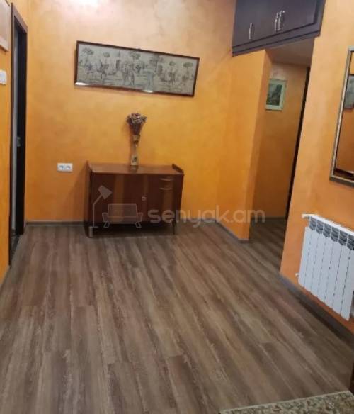 3 Սենյականոց Բնակարան Քարե Շենքում, 105քմ, 2/4 հարկ, Կապիտալ Վերանորոգված, Կահավորված