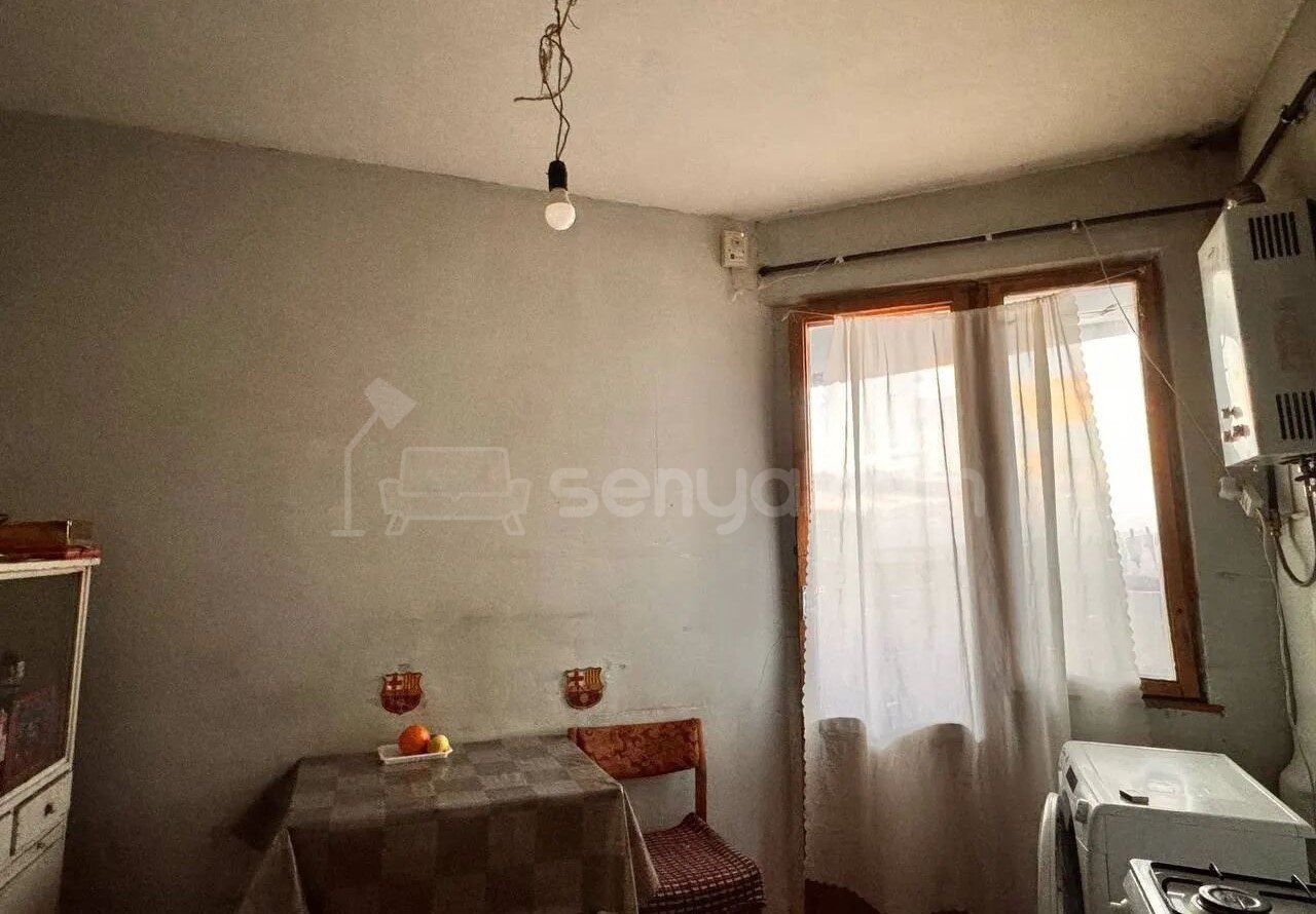 3 Սենյականոց Բնակարան, 86քմ, 11/16 հարկ, Պետական Վիճակում