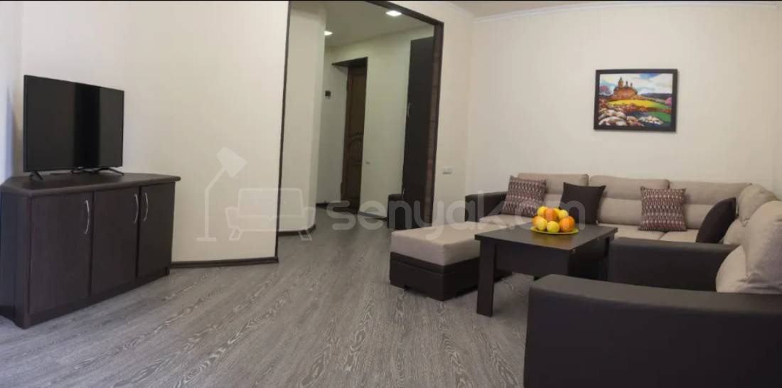 3 Սենյականոց Բնակարան Քարե Շենքում, 60քմ, 3/4 հարկ, Կապիտալ Վերանորոգված, Կահավորված, Արևկող