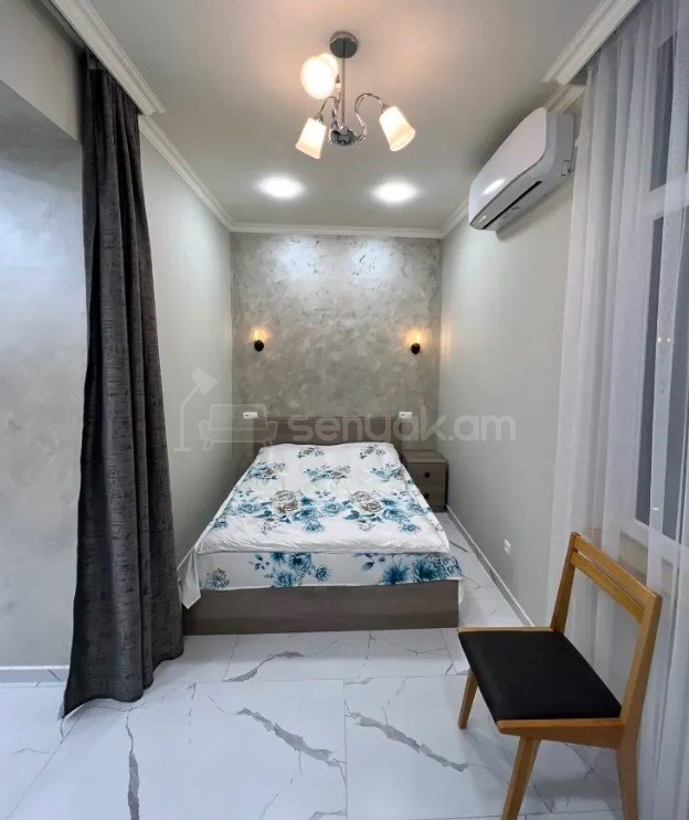 2 Սենյականոց Բնակարան Քարե Շենքում, 45քմ, 4/5 հարկ, Կապիտալ Վերանորոգված, Կահավորված, Արևկող