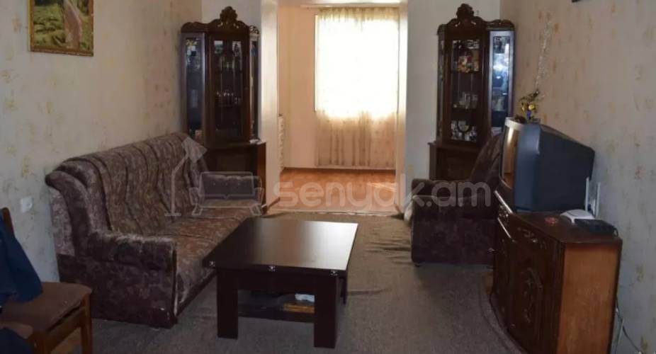 2 Սենյականոց Բնակարան Քարե Շենքում, 58քմ, 4/4 հարկ, Կոսմետիկ Վերանորոգված