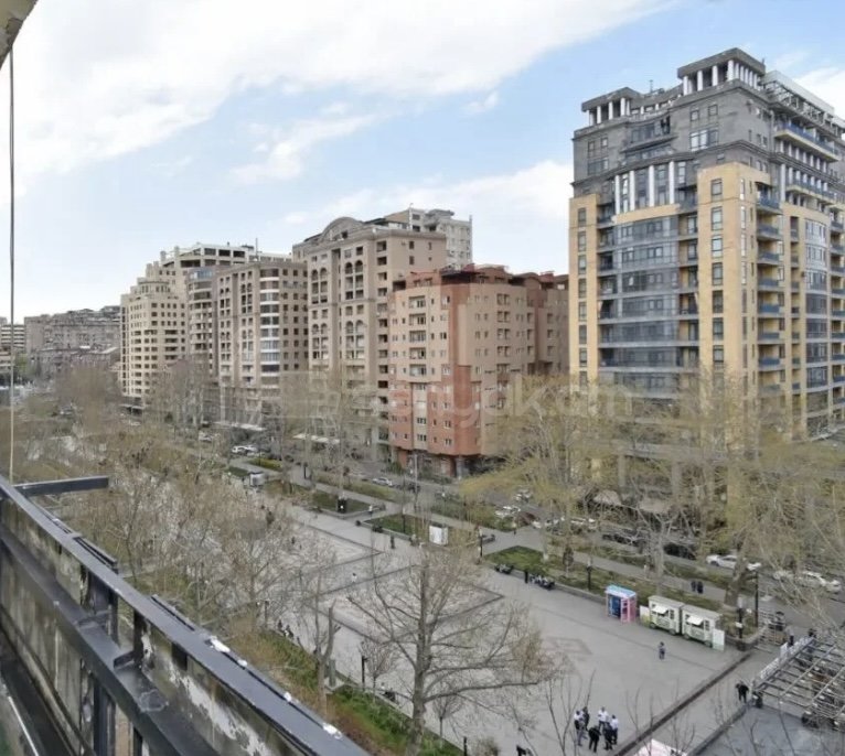 3 Սենյականոց Բնակարան, 73քմ, 9/9 հարկ, Կապիտալ Վերանորոգված, Կահավորված