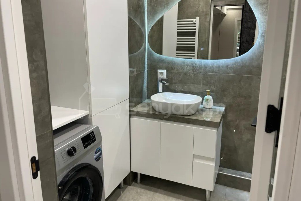 2 Սենյականոց Բնակարան, 44քմ, 6/10 հարկ, Դիզայներական Վերանորոգված, Կահավորված, Արևկող