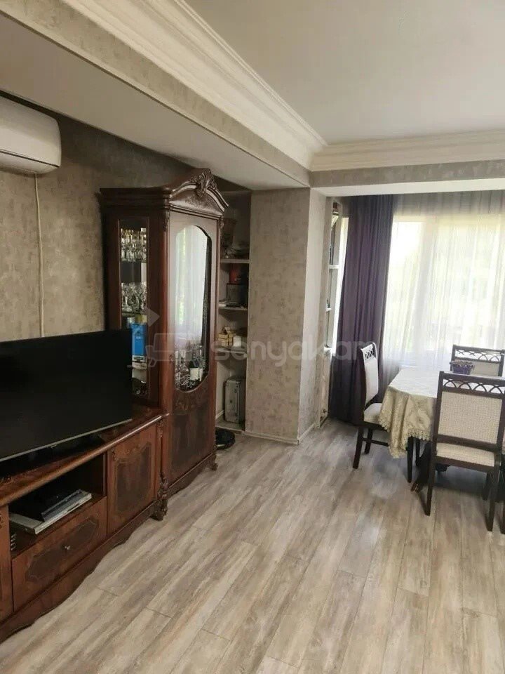 3 Սենյականոց Բնակարան, 78քմ, 3/14 հարկ, Նորմալ Վիճակում