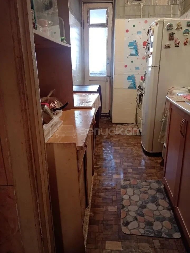 2 Սենյականոց Բնակարան Քարե Շենքում, 48քմ, 5/5 հարկ, Պետական Վիճակում