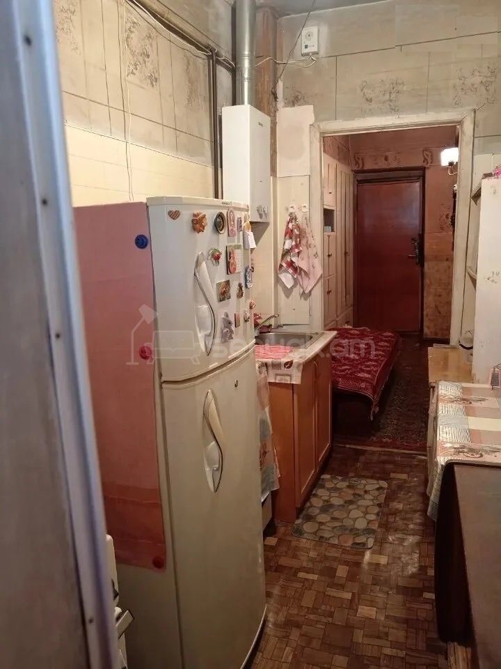 2 Սենյականոց Բնակարան Քարե Շենքում, 48քմ, 5/5 հարկ, Պետական Վիճակում