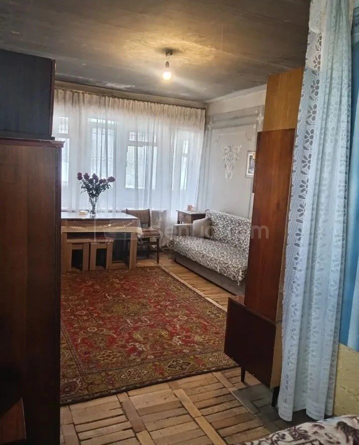 2 Սենյականոց Բնակարան Քարե Շենքում, 48քմ, 5/5 հարկ, Պետական Վիճակում
