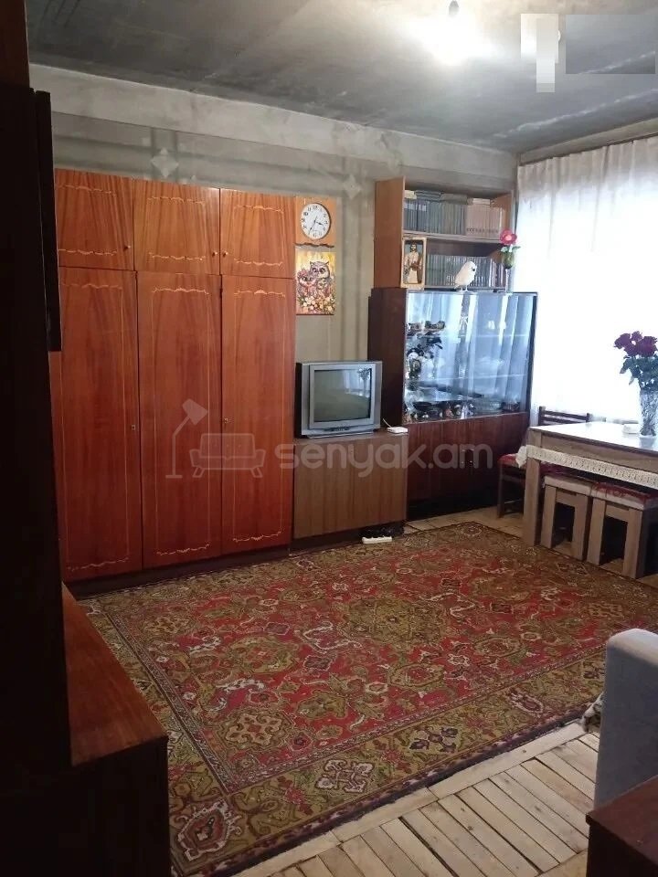 2 Սենյականոց Բնակարան Քարե Շենքում, 48քմ, 5/5 հարկ, Պետական Վիճակում