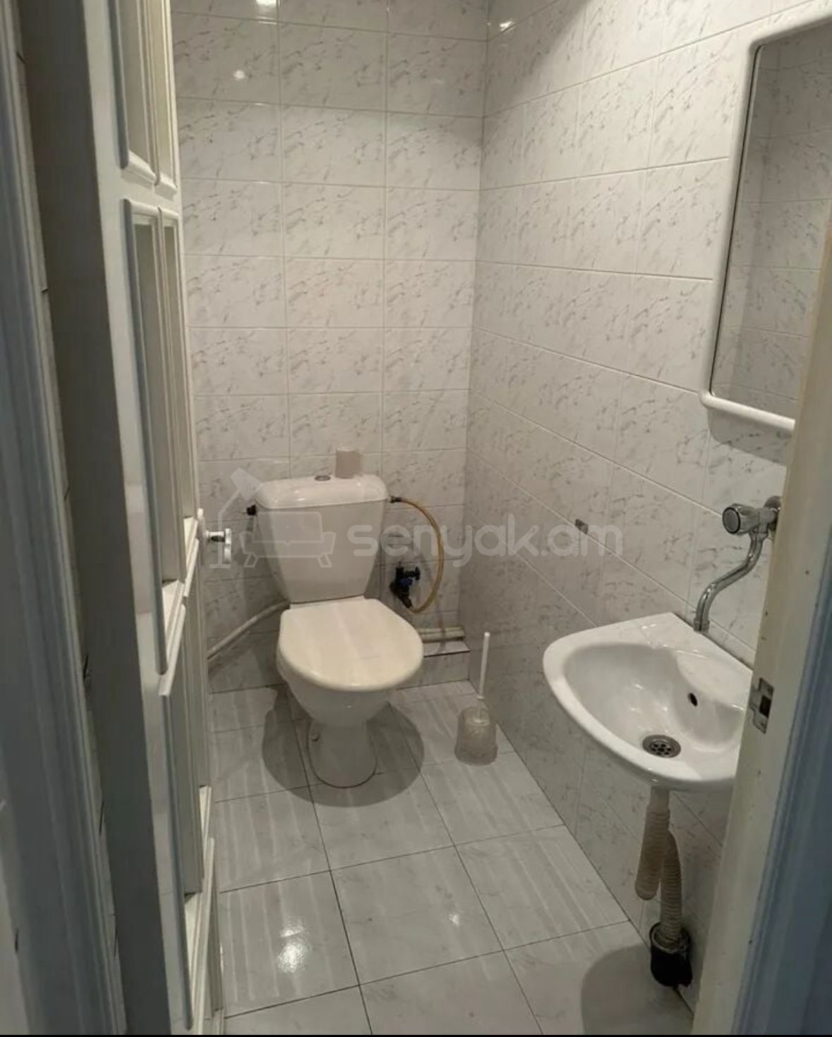 3 Սենյականոց Բնակարան Քարե Շենքում, 103քմ, 4/5 հարկ, Կոսմետիկ Վերանորոգված, Կահավորված, Արևկող
