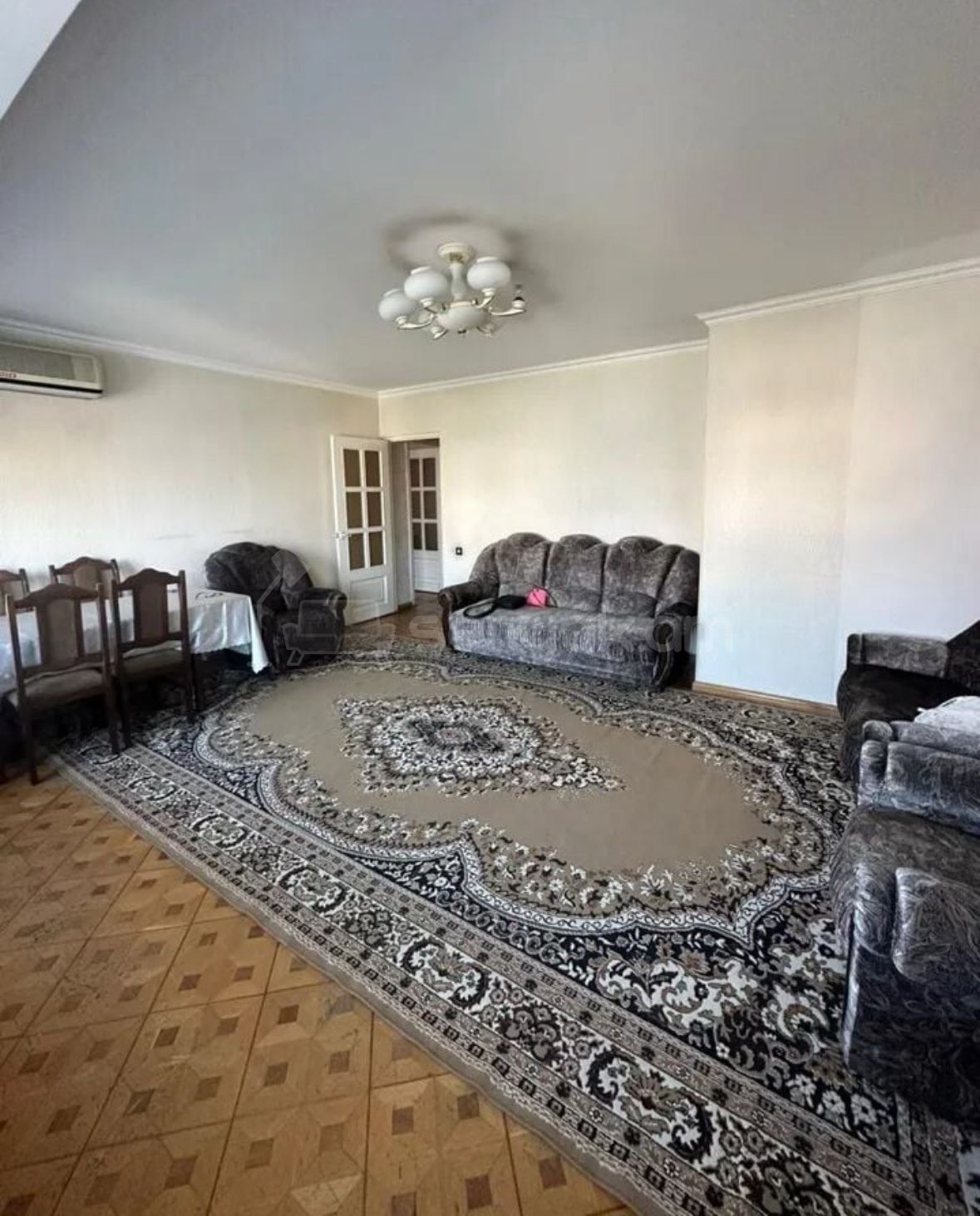 3 Սենյականոց Բնակարան Քարե Շենքում, 103քմ, 4/5 հարկ, Կոսմետիկ Վերանորոգված, Կահավորված, Արևկող