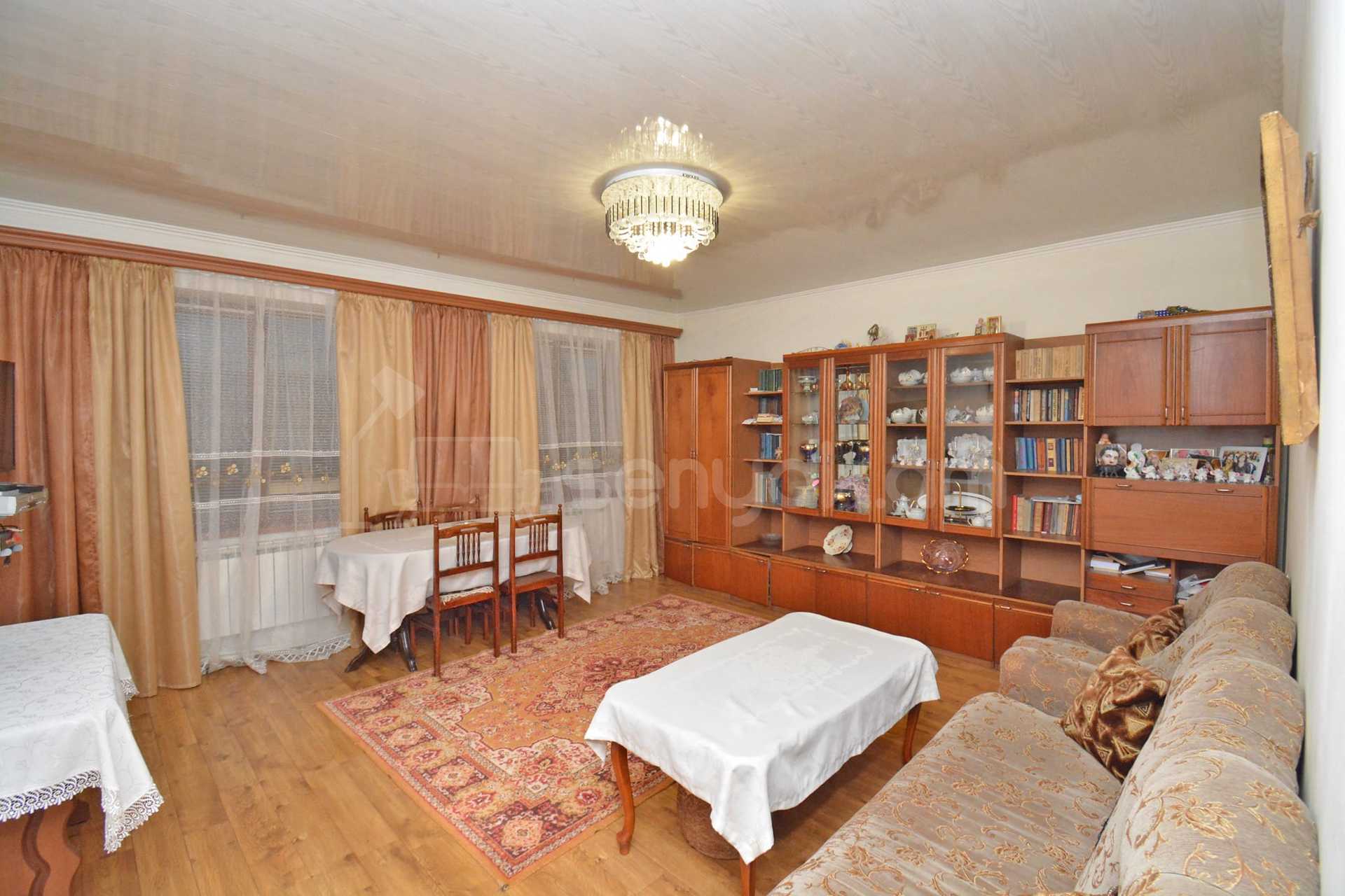 8 Սենյականոց Սեփական Տուն, 323քմ, Կապիտալ Վերանորոգված