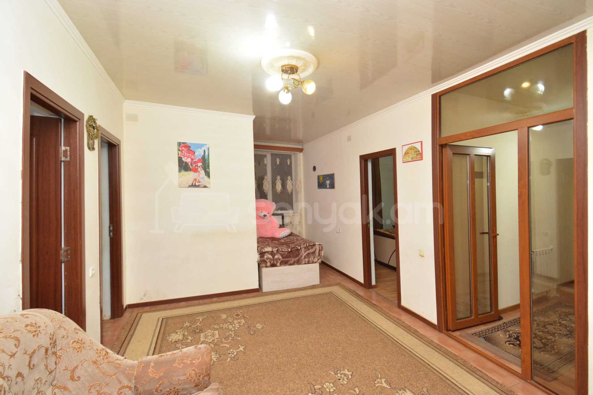 8 Սենյականոց Սեփական Տուն, 323քմ, Կապիտալ Վերանորոգված