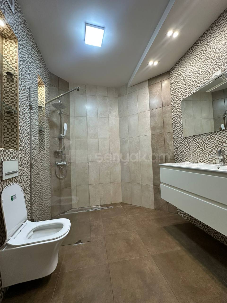 4 Սենյականոց Բնակարան Նորակառույցում, 144քմ, 1/6 հարկ, Կապիտալ Վերանորոգված, Կահավորված, Արևկող