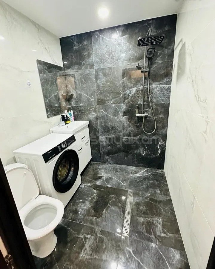 2 Սենյականոց Բնակարան, 45քմ, 5/9 հարկ, Կապիտալ Վերանորոգված