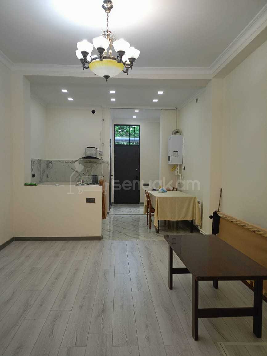 2 Սենյականոց Բնակարան Քարե Շենքում, 56քմ, 1/4 հարկ, Կապիտալ Վերանորոգված, Կահավորված, Արևկող