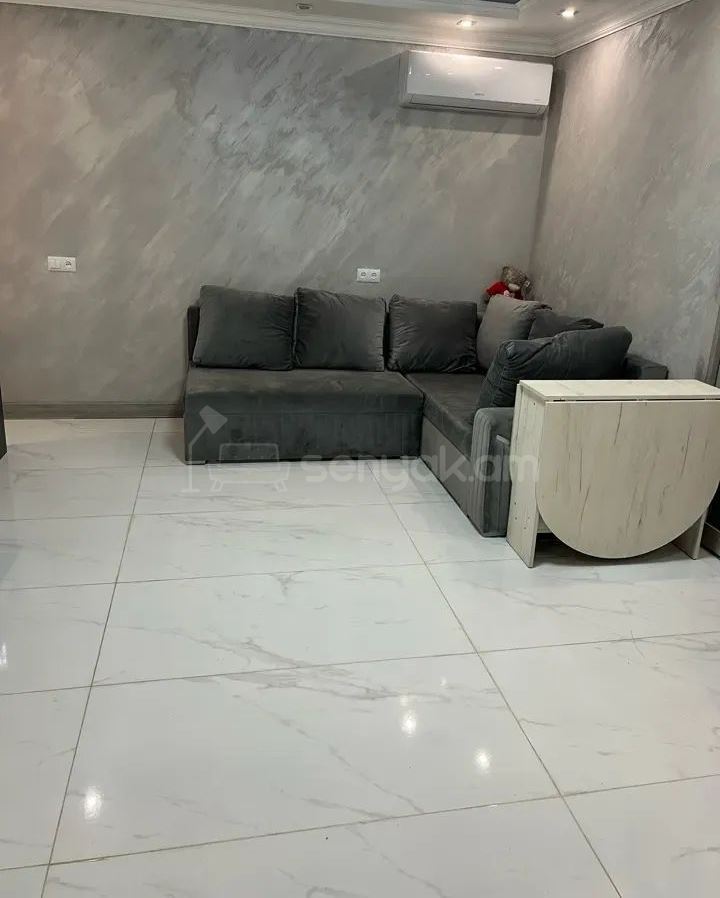 3 Սենյականոց Բնակարան Քարե Շենքում, 51քմ, 1/5 հարկ, Կապիտալ Վերանորոգված