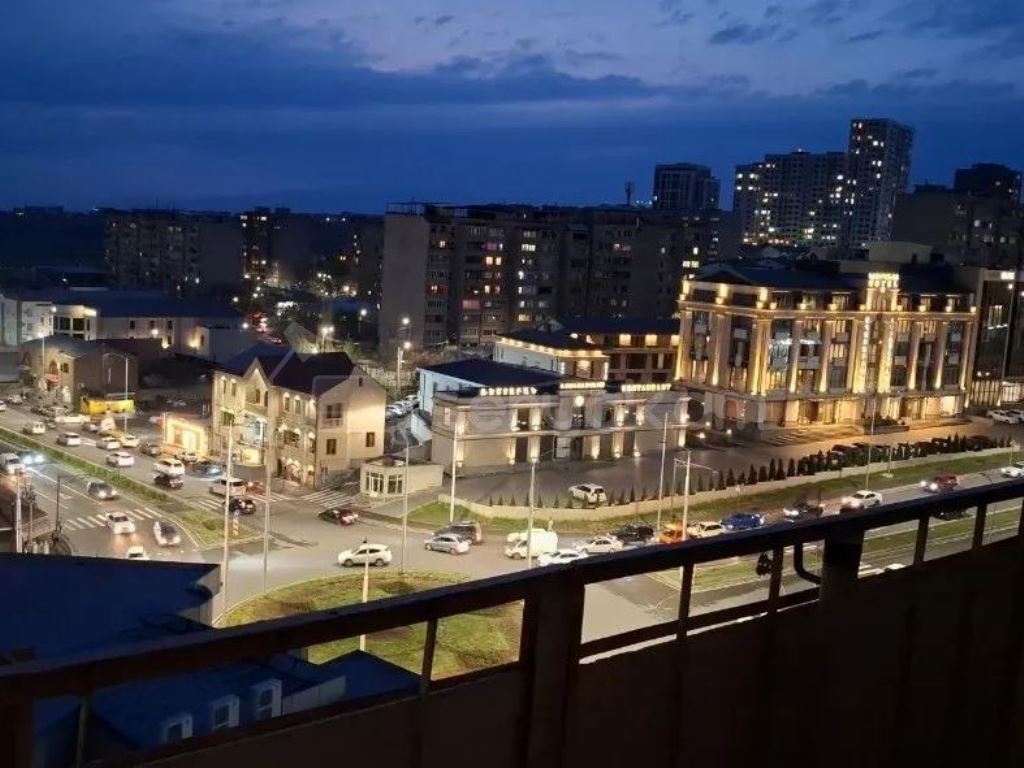 3 Սենյականոց Բնակարան, 77քմ, 11/16 հարկ, Կոսմետիկ Վերանորոգված