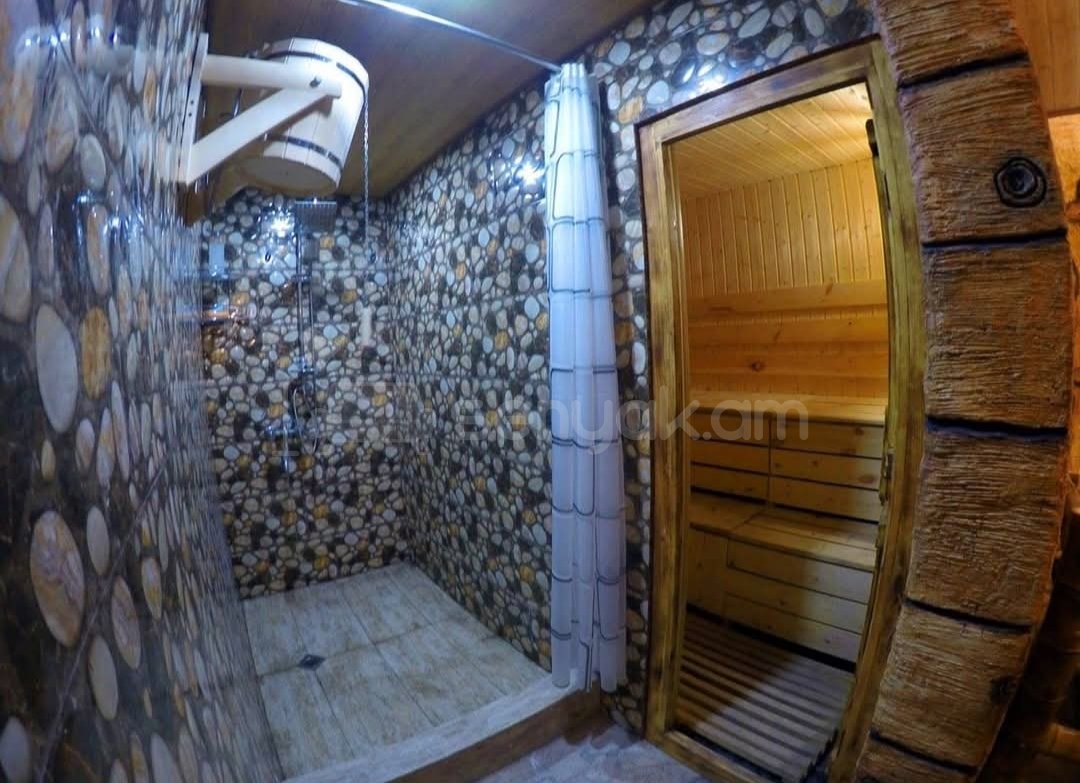8 Սենյականոց Շքեղ Առանձնատուն, 400քմ, Լողավազանով