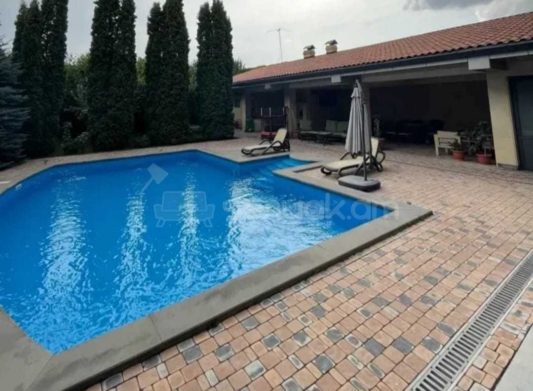 5 Սենյականոց Շքեղ Առանձնատուն, 250քմ, Լողավազանով