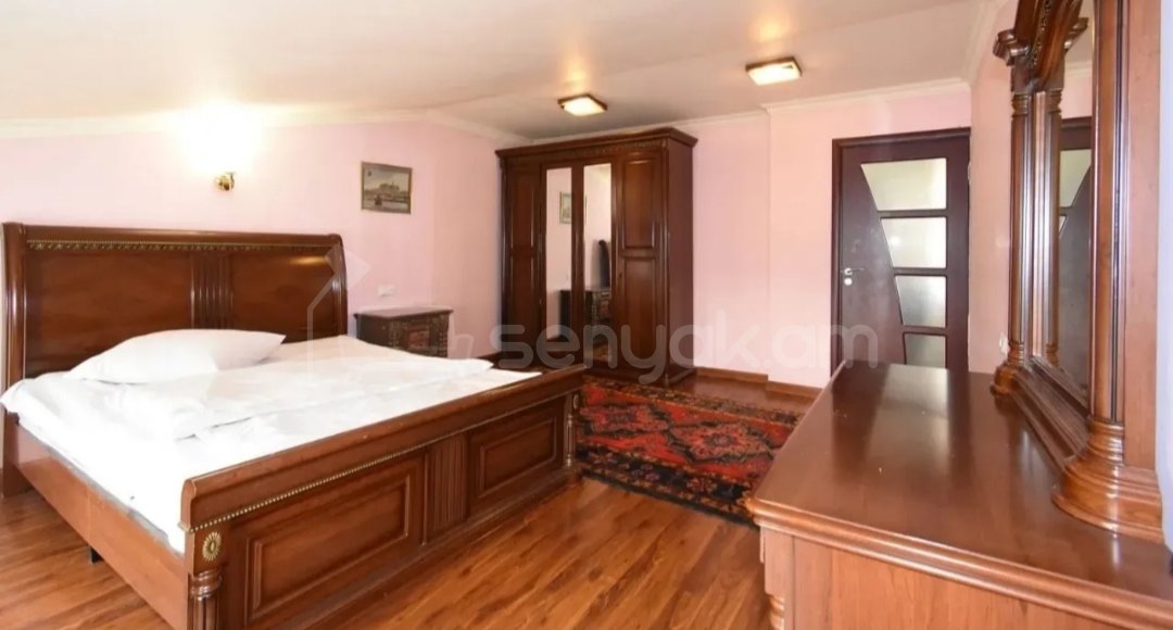 5 Սենյականոց Շքեղ Առանձնատուն, 200քմ, Լողավազանով
