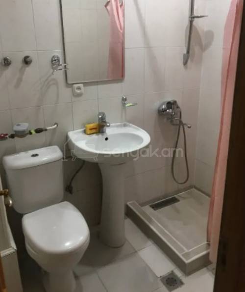 2 Սենյականոց Բնակարան Քարե Շենքում, 50քմ, 3/7 հարկ, Կապիտալ Վերանորոգված, Կահավորված