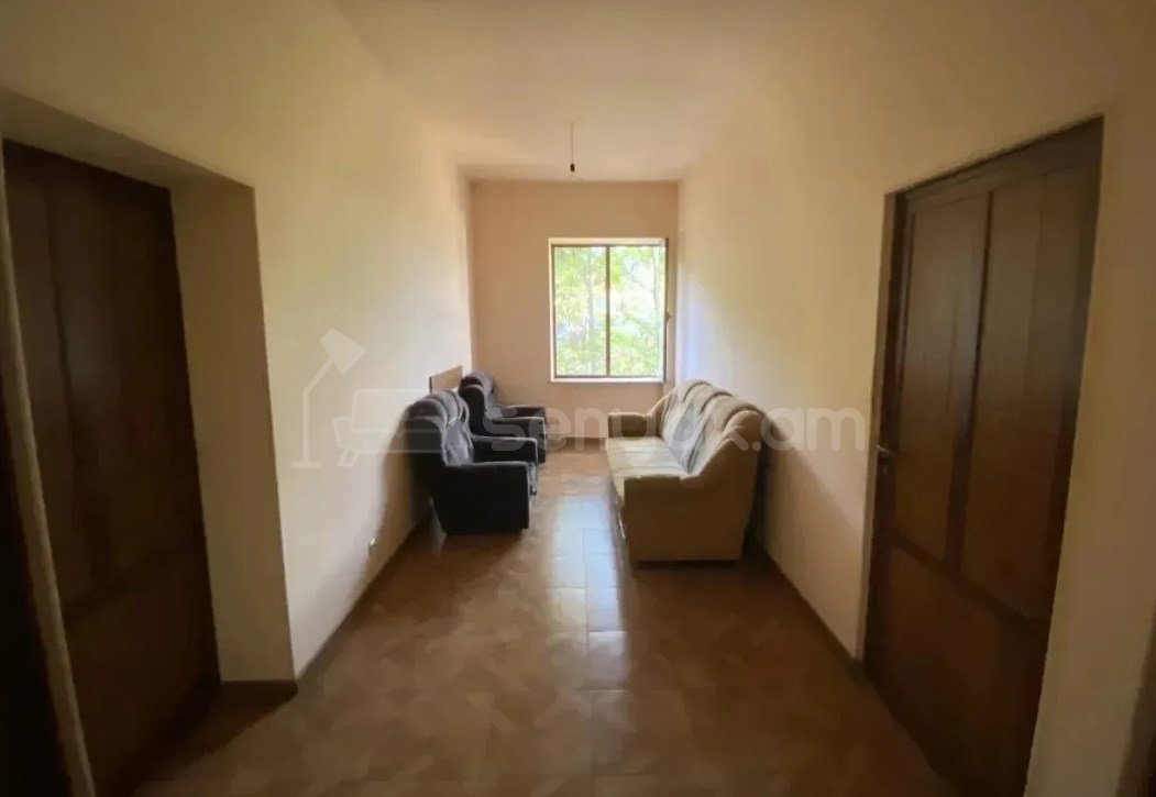 Օֆիսային Տարածք, 350քմ, Կապիտալ Վերանորոգված