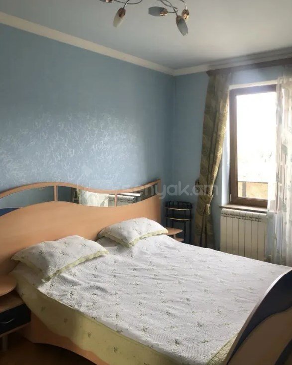3 Սենյականոց Բնակարան Քարե Շենքում, 75քմ, 4/5 հարկ, Կապիտալ Վերանորոգված, Կահավորված, Արևկող