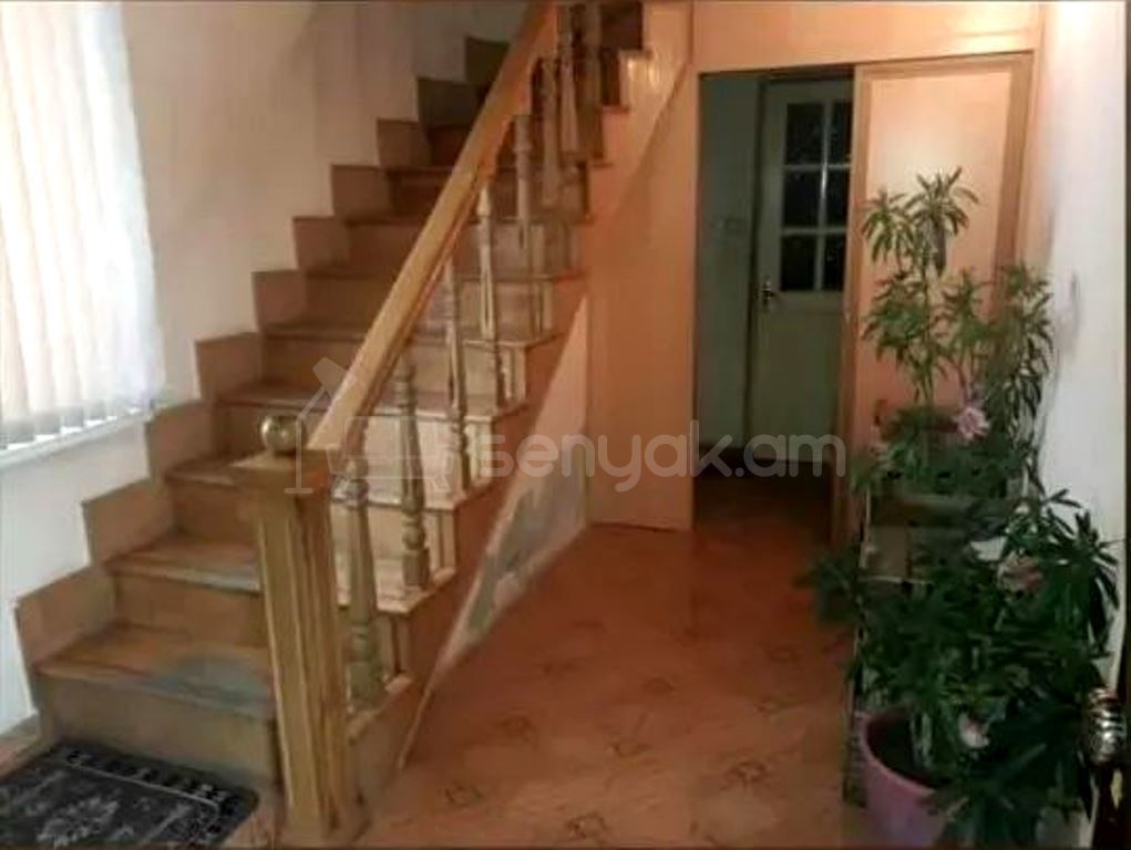 4 Սենյականոց Սեփական Տուն, 145քմ, Նորմալ Վիճակում