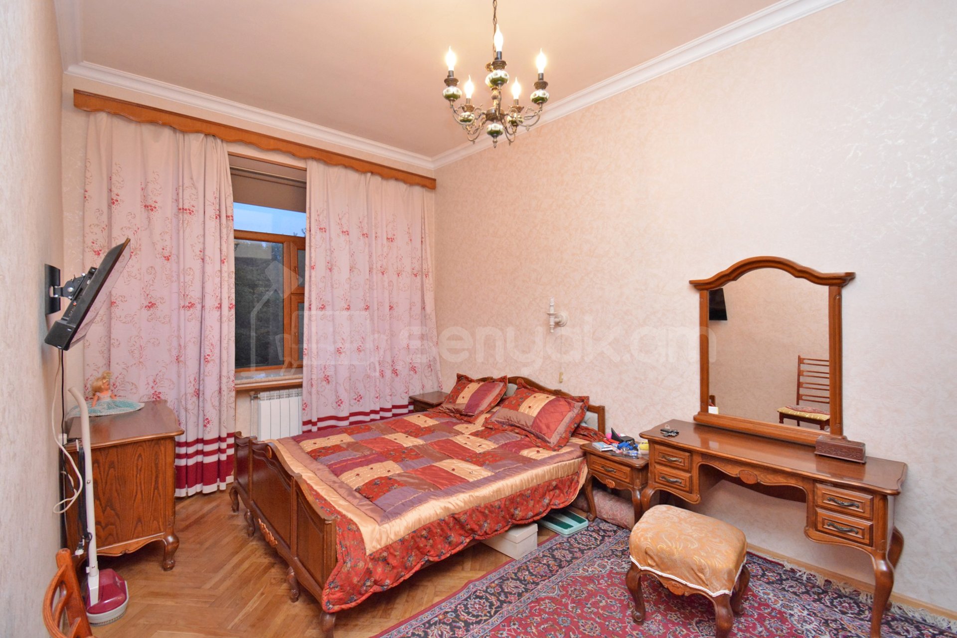 3 Սենյականոց Բնակարան Քարե Շենքում, 91քմ, 4/6 հարկ, Կապիտալ Վերանորոգված