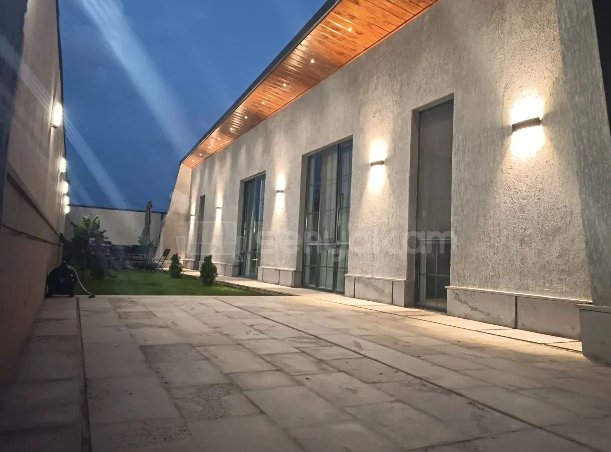 3 Սենյականոց Սեփական Տուն, 70քմ, Կապիտալ Վերանորոգված