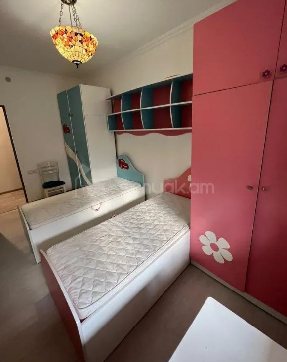 3 Սենյականոց Բնակարան, 98քմ, 2/9 հարկ, Կապիտալ Վերանորոգված, Կահավորված, Արևկող