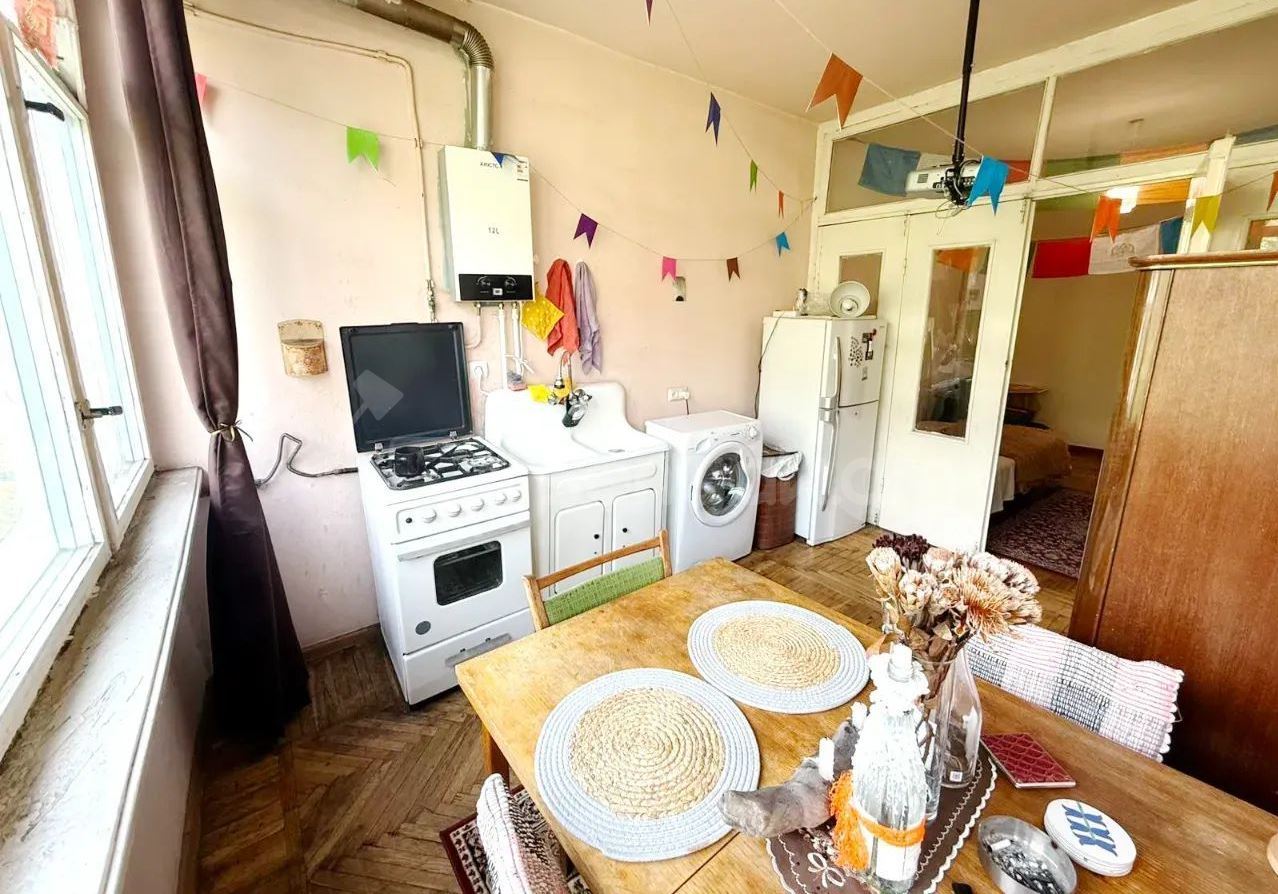2 Սենյականոց Բնակարան Քարե Շենքում, 55քմ, 6/7 հարկ, Նորմալ Վիճակում