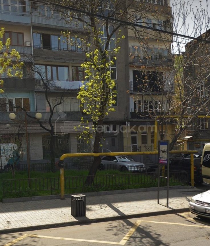 2 Սենյականոց Բնակարան Քարե Շենքում, 55քմ, 6/7 հարկ, Նորմալ Վիճակում