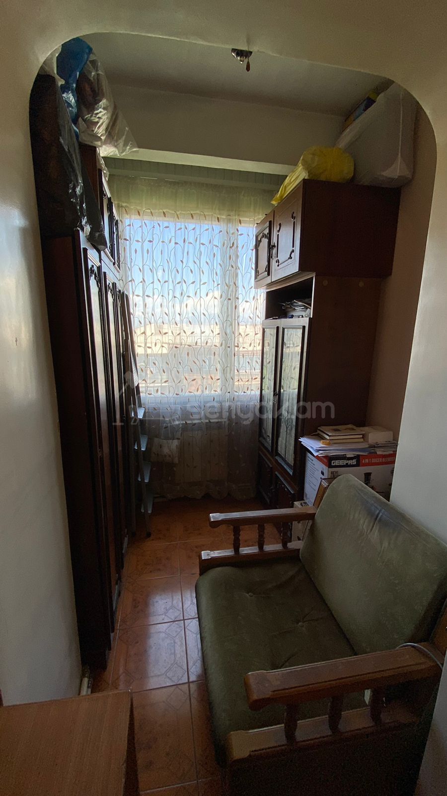 2 Սենյականոց Բնակարան Քարե Շենքում, 60քմ, 5/5 հարկ, Կոսմետիկ Վերանորոգված