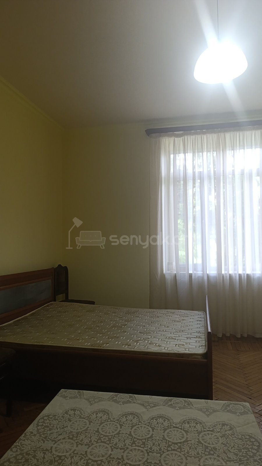 1 Սենյականոց Բնակարան Քարե Շենքում, 45քմ, 3/5 հարկ, Նորմալ Վիճակում, Կահավորված, Արևկող