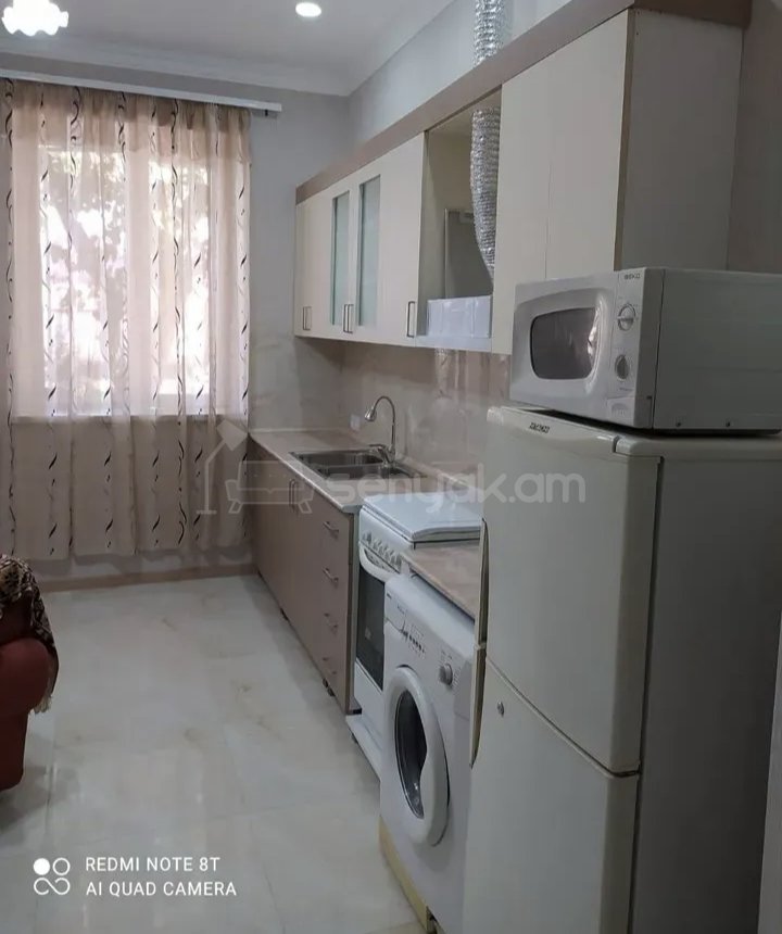 2 Սենյականոց Բնակարան Քարե Շենքում, 50քմ, 1/1 հարկ, Նորմալ Վիճակում, Կահավորված