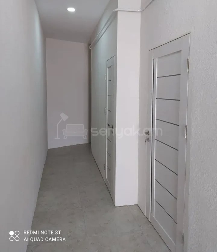 2 Սենյականոց Բնակարան Քարե Շենքում, 50քմ, 1/1 հարկ, Նորմալ Վիճակում, Կահավորված
