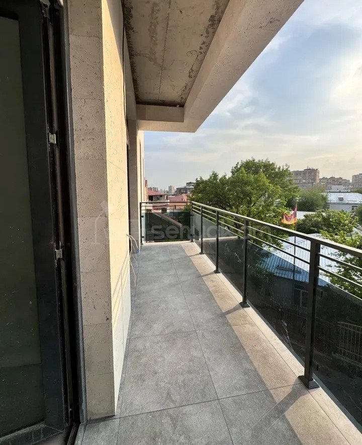 3 Սենյականոց Բնակարան, 91քմ, 3/5 հարկ, Կապիտալ Վերանորոգված