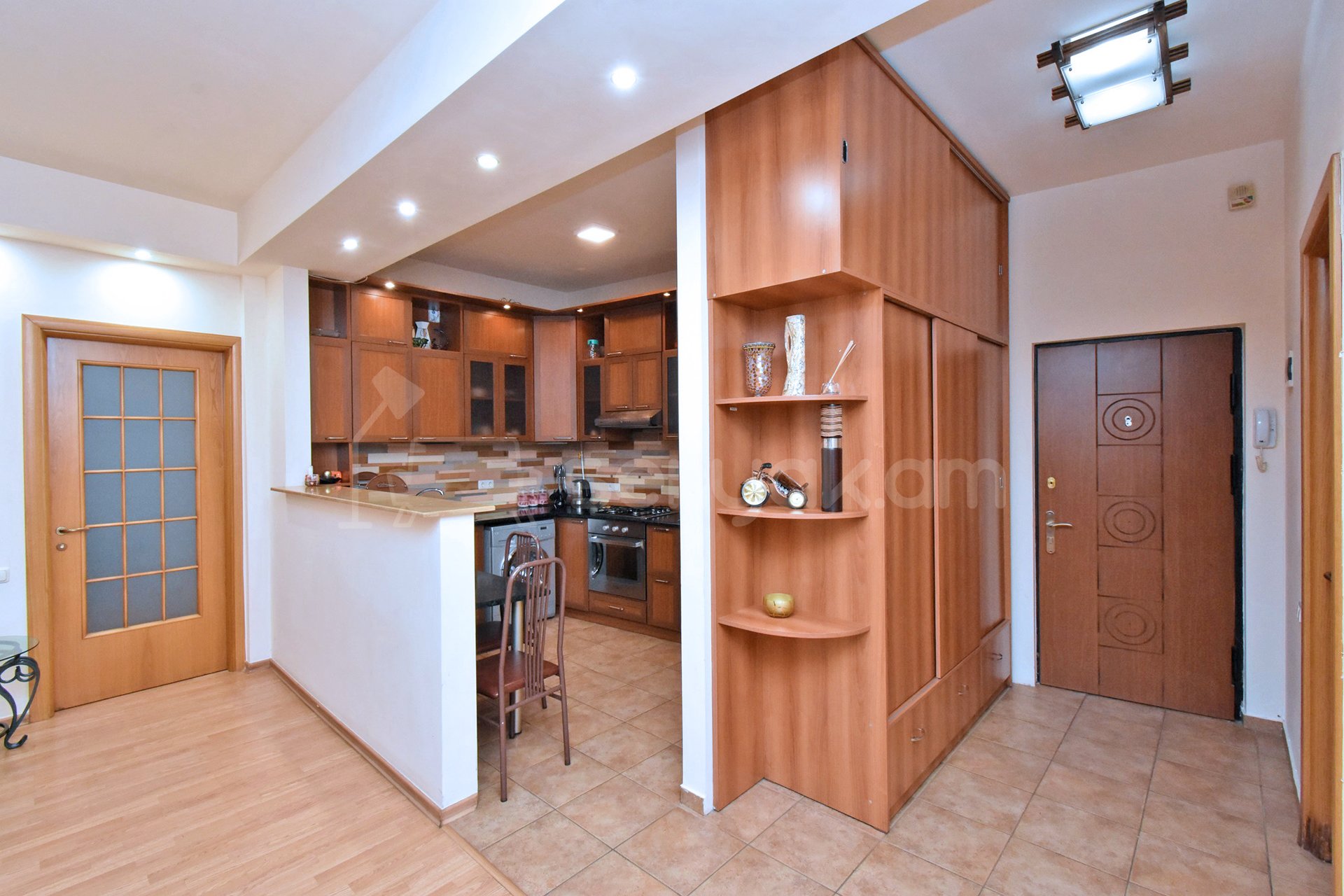 2 Սենյականոց Բնակարան Նորակառույցում, 70քմ, 4/6 հարկ, Կապիտալ Վերանորոգված