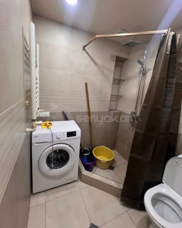 4 Սենյականոց Բնակարան, 90քմ, 4/9 հարկ, Նորմալ Վիճակում, Կահավորված, Արևկող
