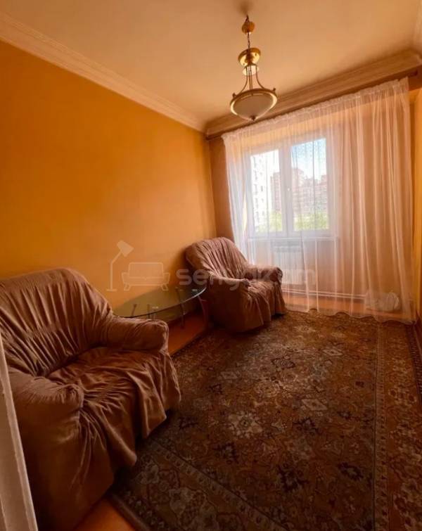 4 Սենյականոց Բնակարան, 90քմ, 4/9 հարկ, Նորմալ Վիճակում, Կահավորված, Արևկող