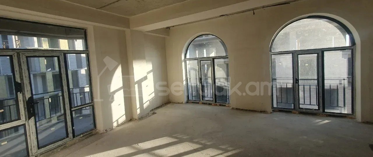 3 Սենյականոց Բնակարան Նորակառույցում, 82քմ, 13/16 հարկ, Զրոյական Վիճակում
