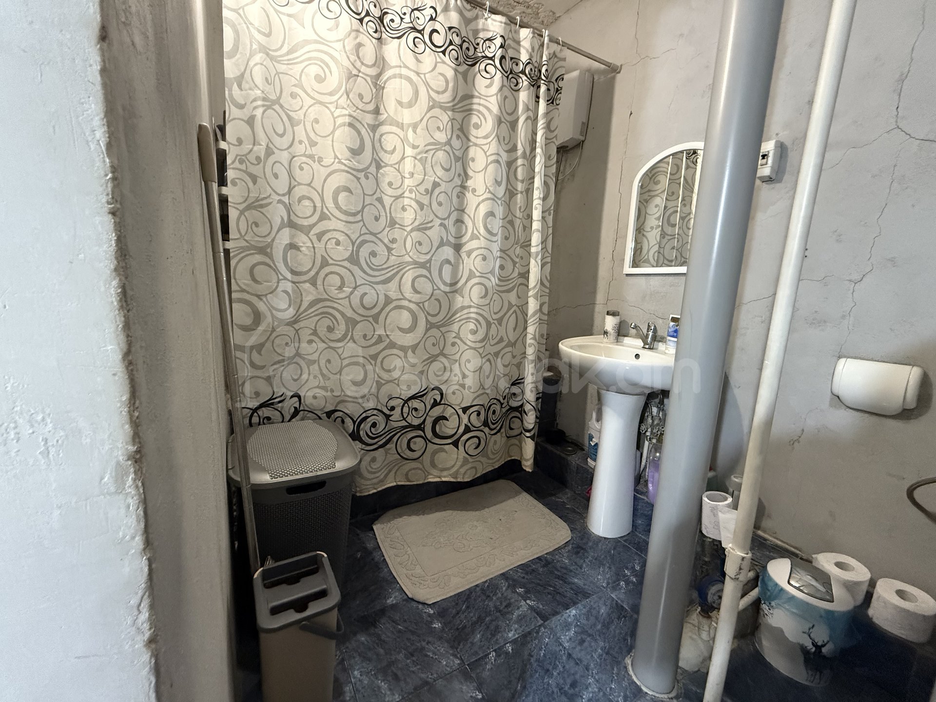3 Սենյականոց Բնակարան, 97քմ, 2/9 հարկ, Նորմալ Վիճակում
