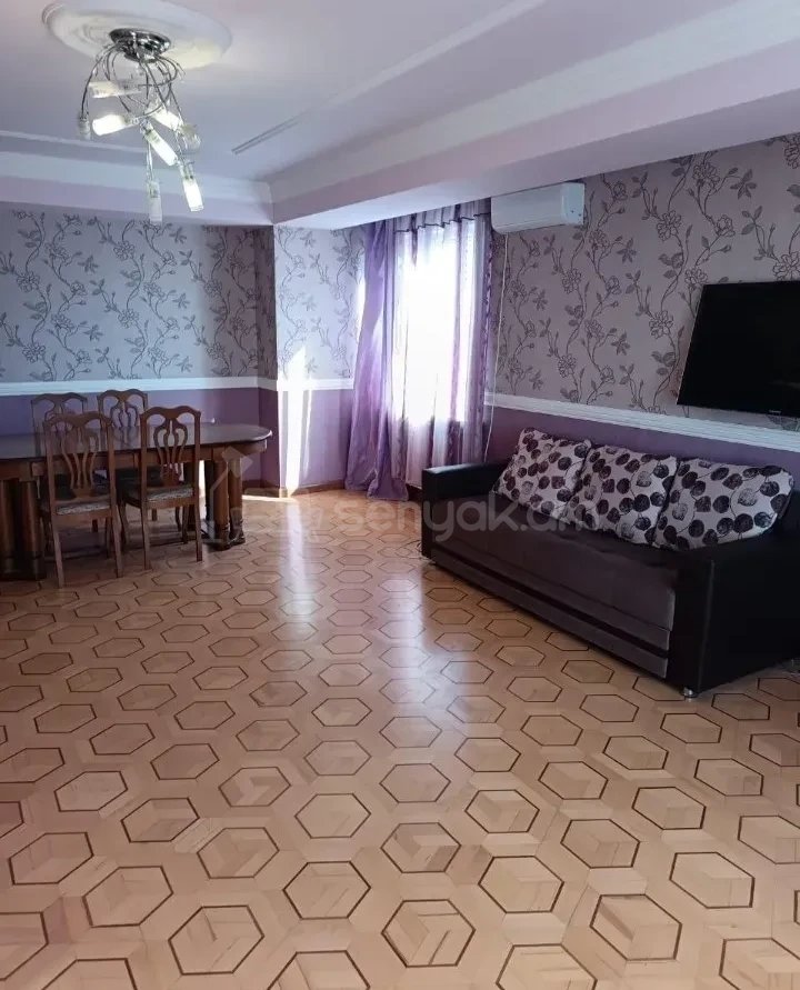 3 Սենյականոց Բնակարան, 110քմ, 11/14 հարկ, Կապիտալ Վերանորոգված, Կահավորված, Արևկող